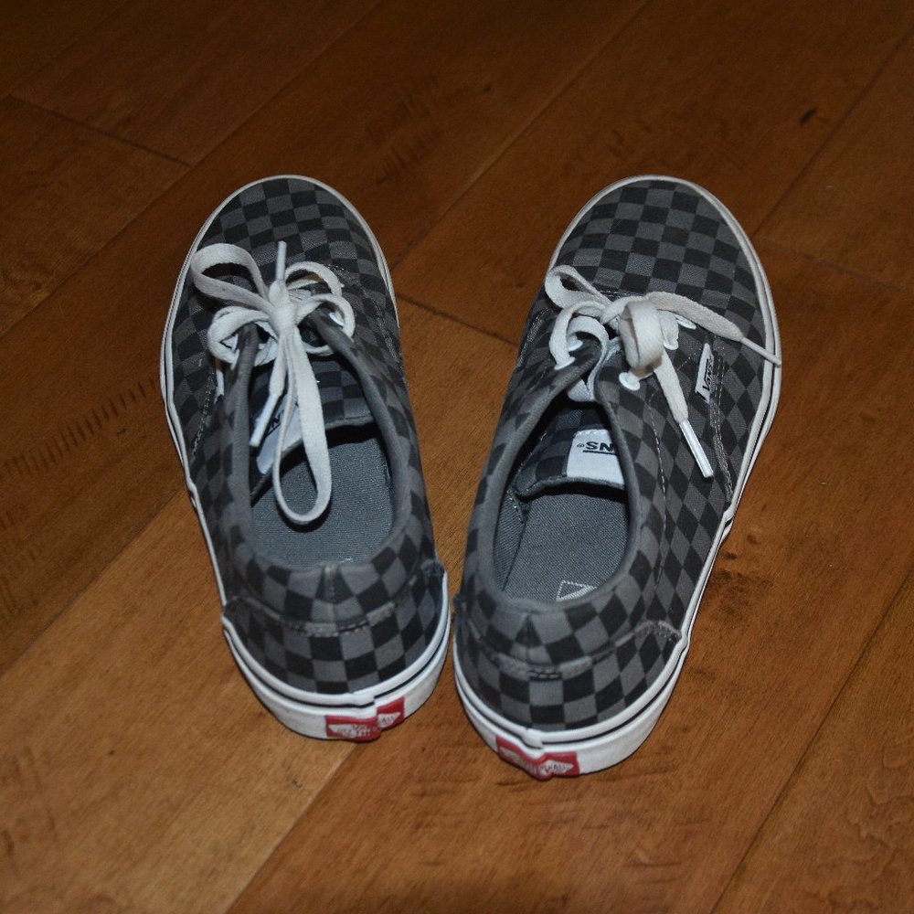 Vans - Picture 6 of 6